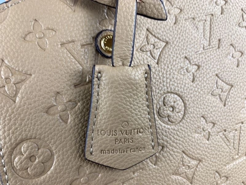 Minimalist Louis Vuitton Top Handle Bags 79162