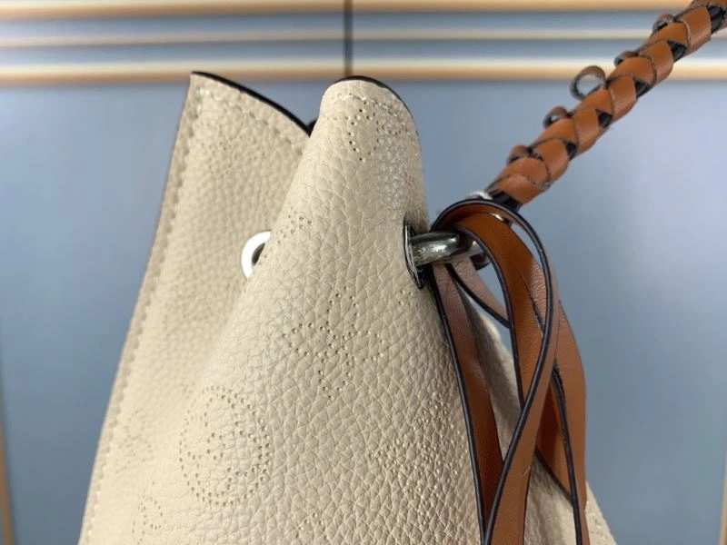 TravelReady Louis Vuitton Top Handle Bags 79169