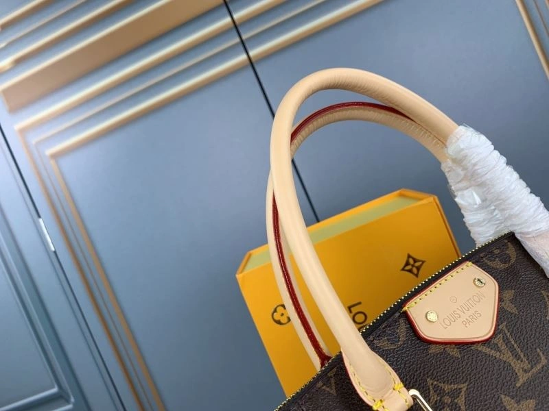 Functional Louis Vuitton Top Handle Bags 78853