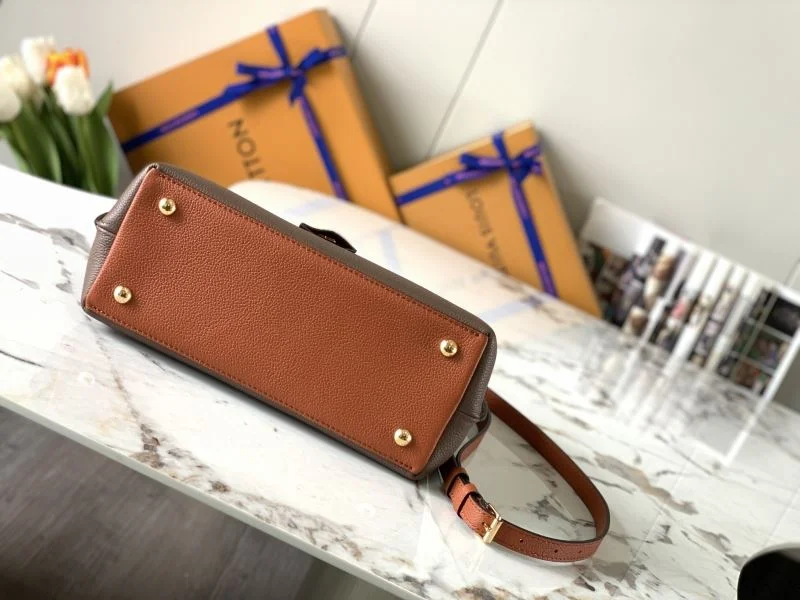 ComfortFit Louis Vuitton Top Handle Bags 39357