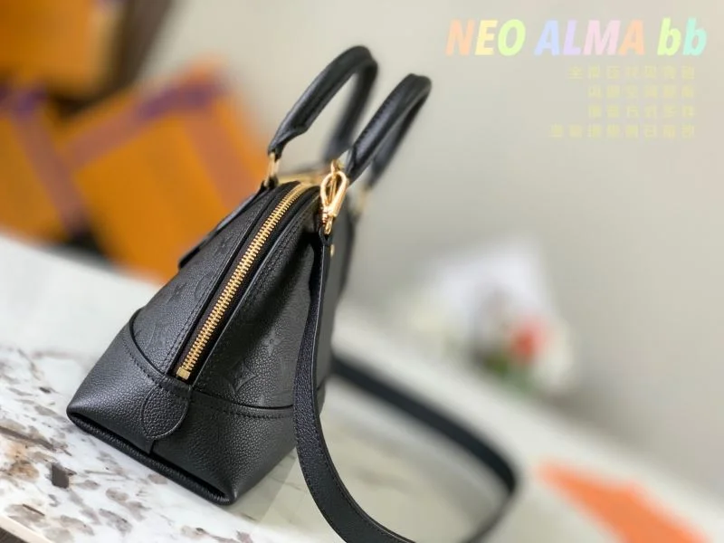 Louis Vuitton Top Handle Bags Breathable 39351