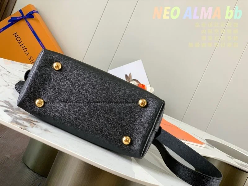 Louis Vuitton Top Handle Bags Breathable 39351