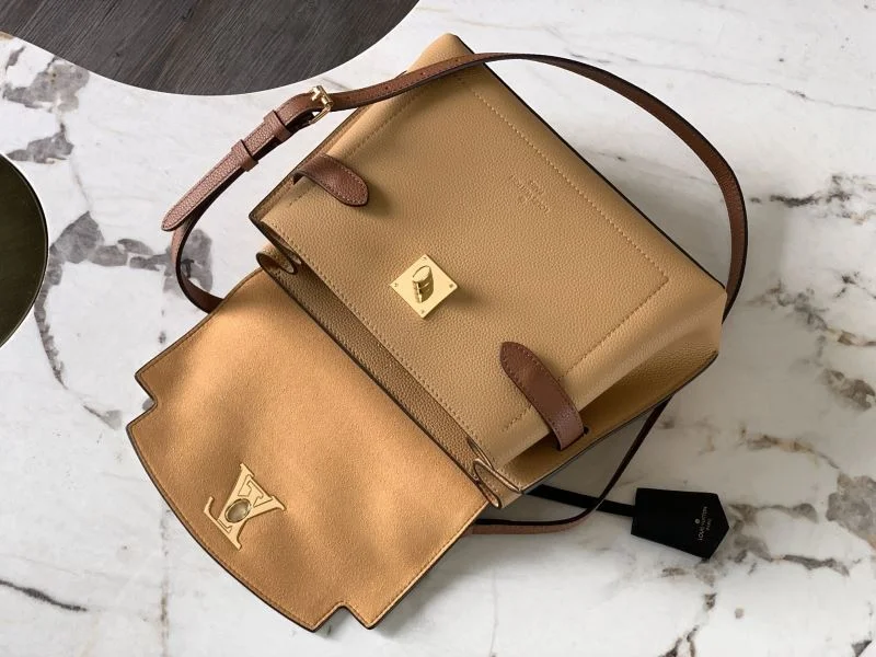 Reliable Louis Vuitton Top Handle Bags 39374