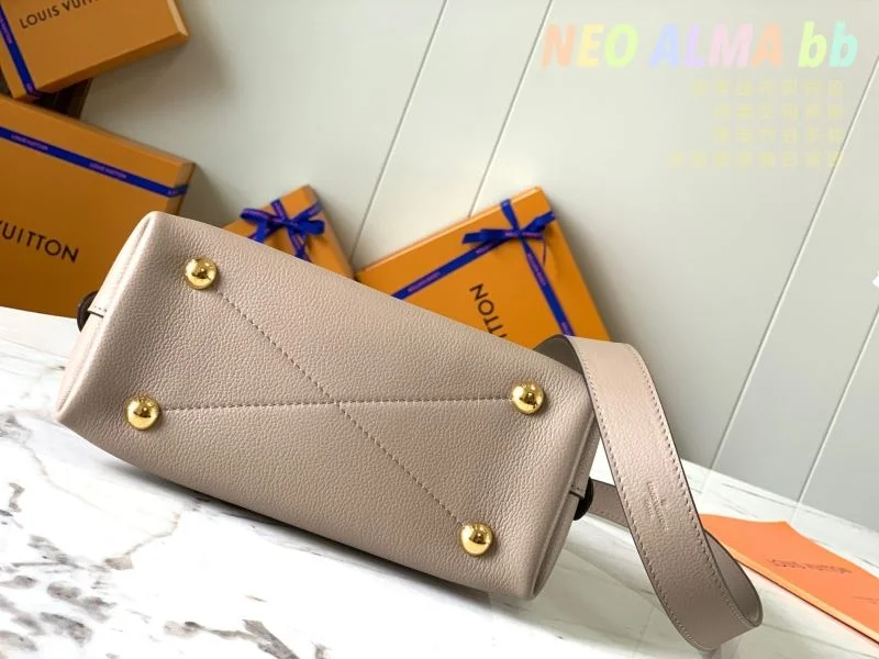 Louis Vuitton Top Handle Bags Bold 39345
