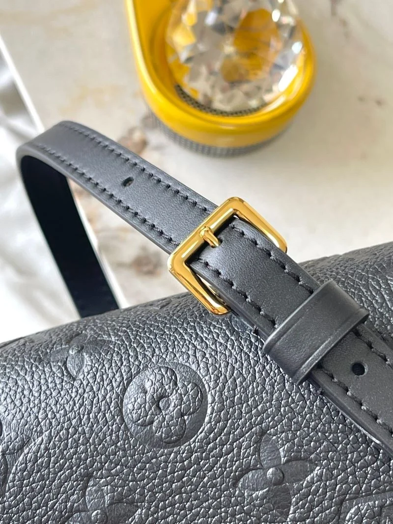 Louis Vuitton Top Handle Bags WrinkleFree 39332