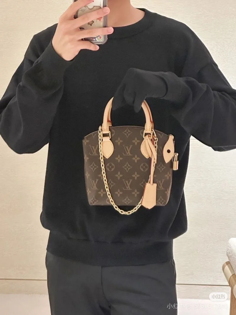 Compact Louis Vuitton Top Handle Bags 39375