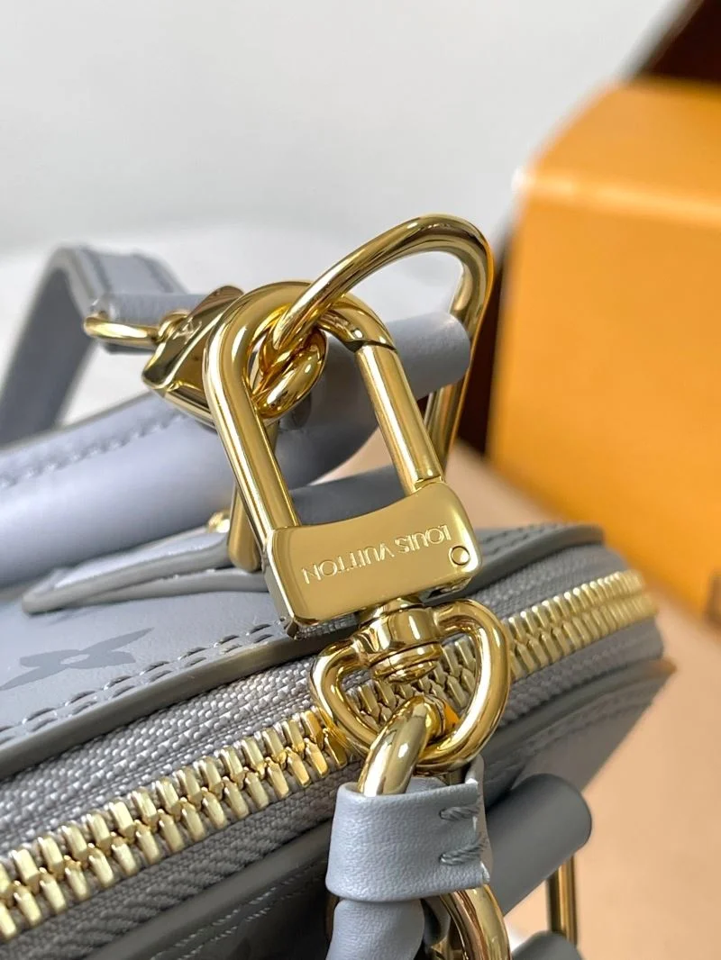 Thermal Louis Vuitton Top Handle Bags 39352
