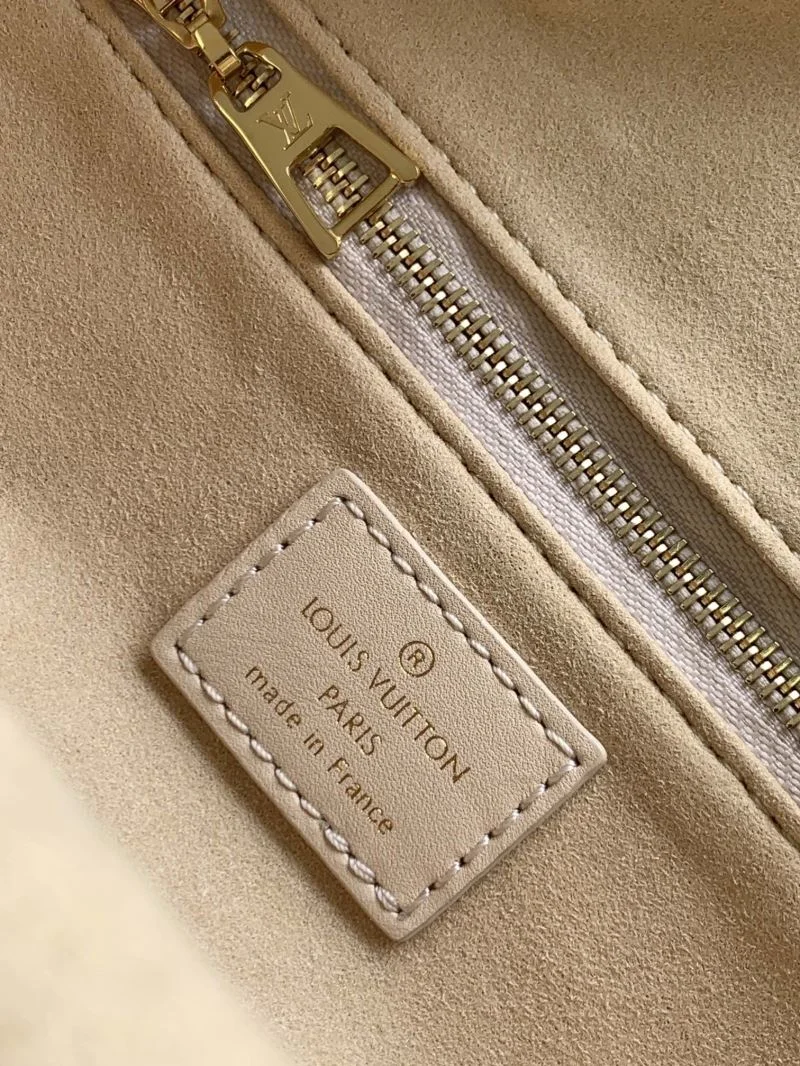 Efficient Louis Vuitton Top Handle Bags 39121