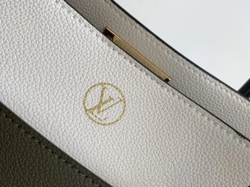 Attractive Louis Vuitton Top Handle Bags 39143