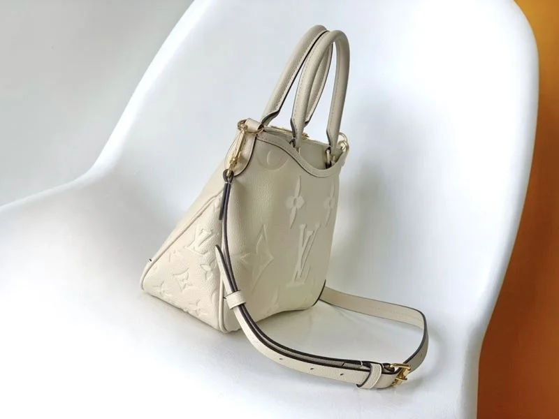 UrbanChic Louis Vuitton Top Handle Bags 39140