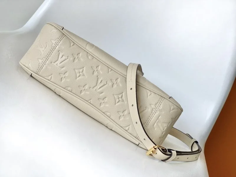 UrbanChic Louis Vuitton Top Handle Bags 39140