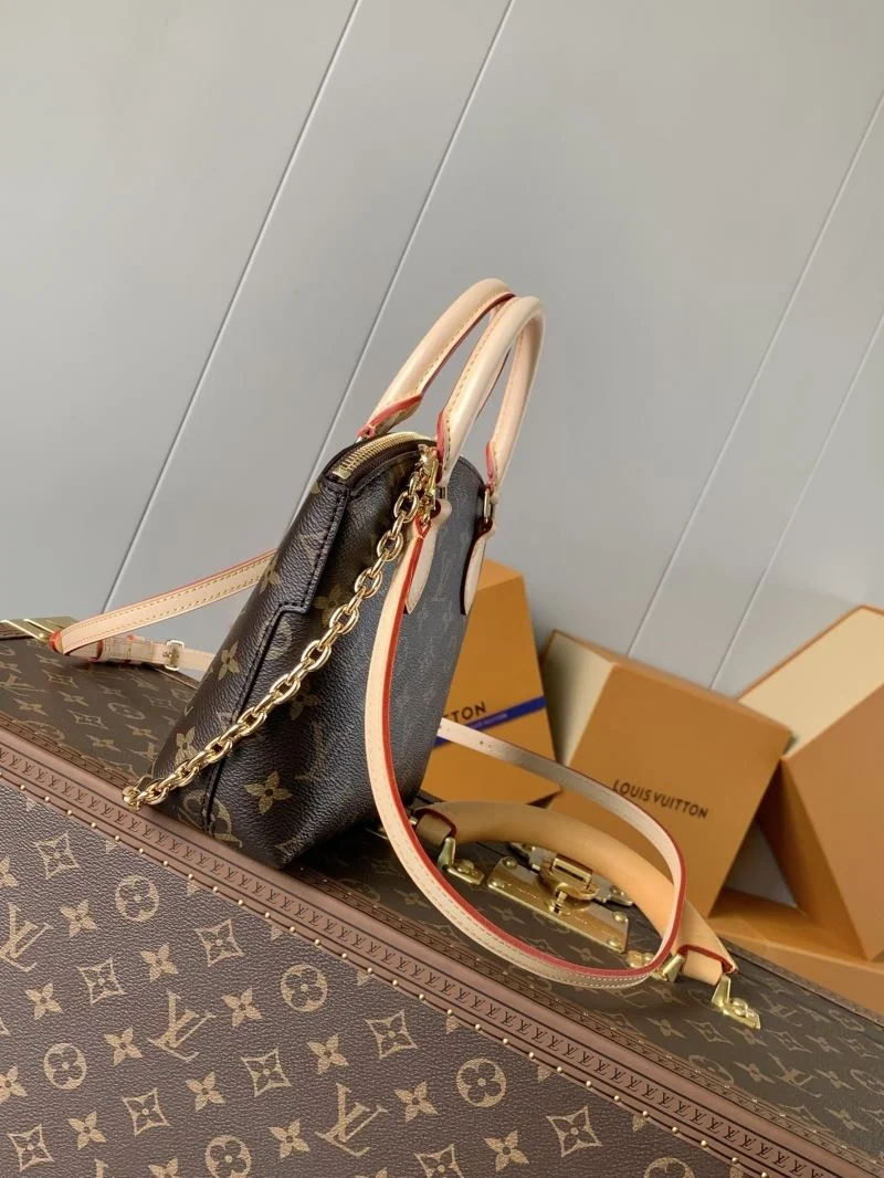 Unisex Louis Vuitton Top Handle Bags 39067
