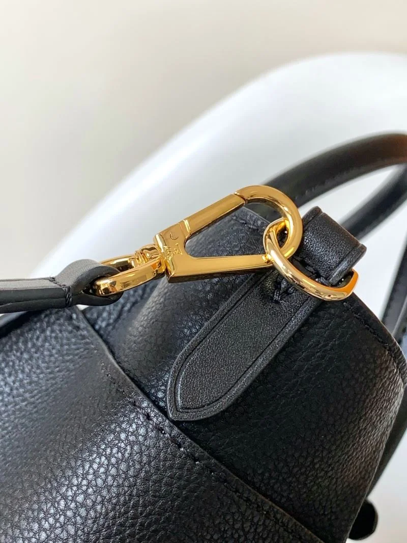 Breathable Louis Vuitton Top Handle Bags 39103