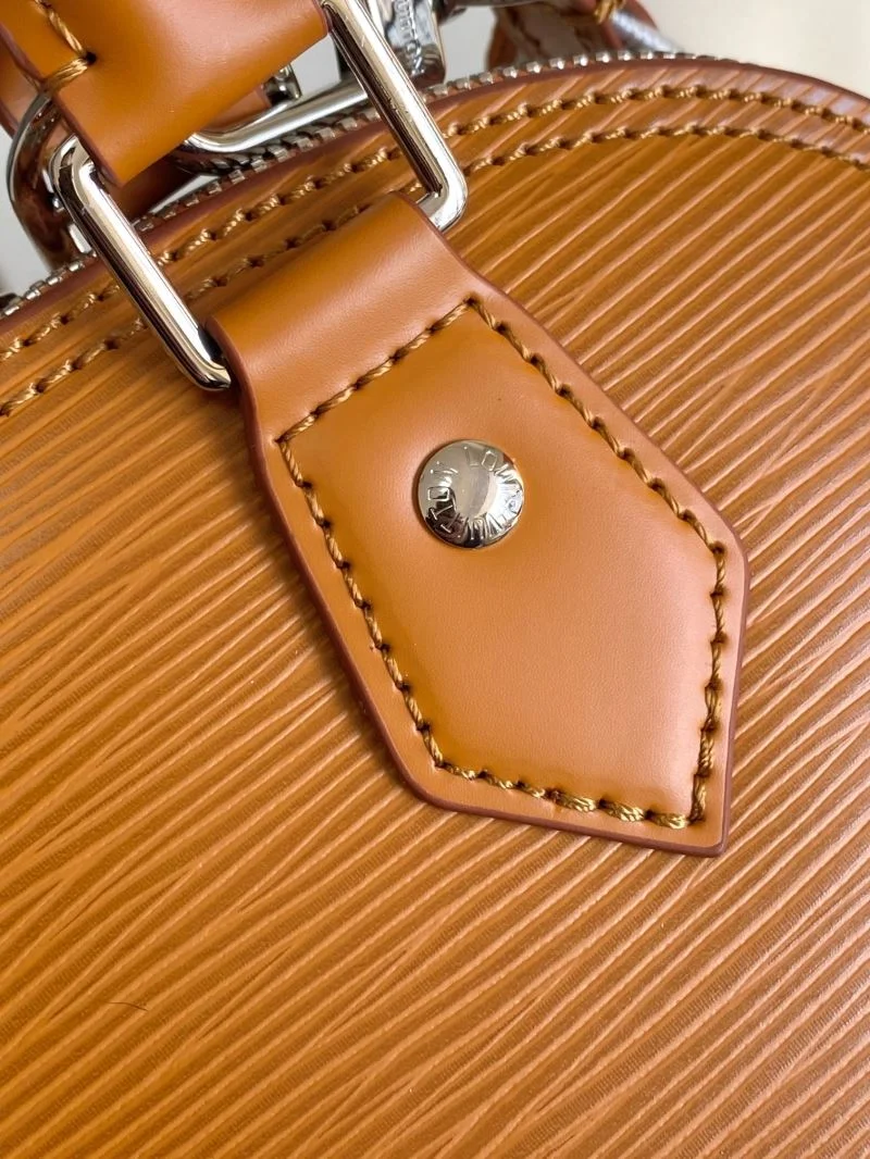 Thermal Louis Vuitton Top Handle Bags 38948