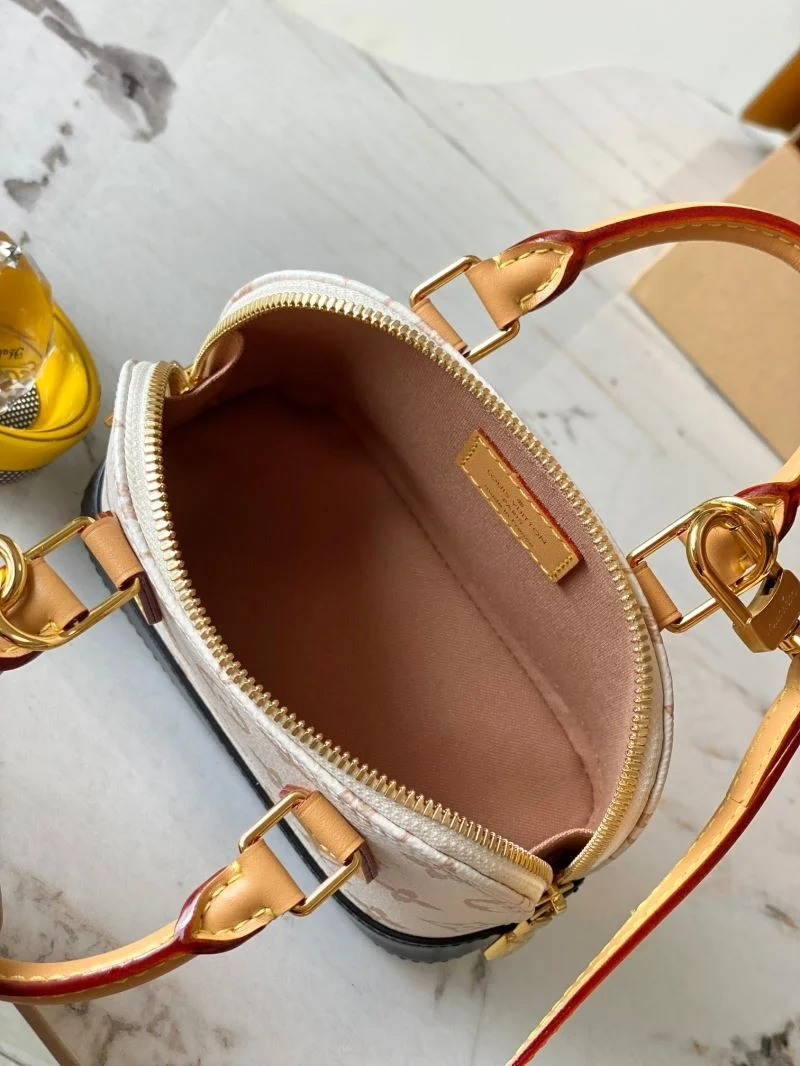 MoistureWicking Louis Vuitton Top Handle Bags 38780