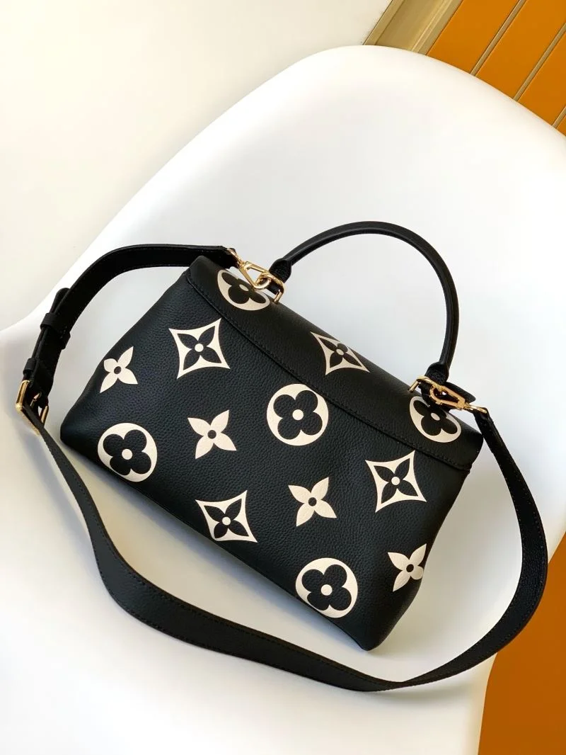 Louis Vuitton Top Handle Bags RelaxedFit 38775