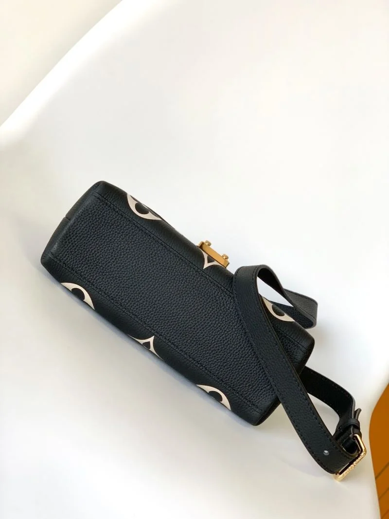 Versatile Louis Vuitton Top Handle Bags 38770