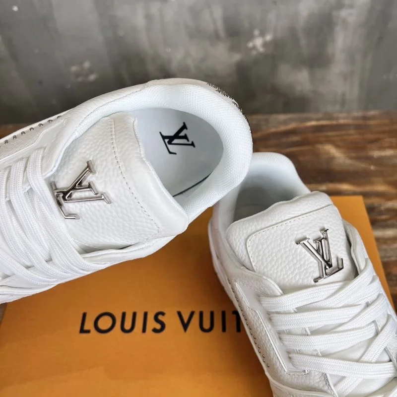 Louis Vuitton Trainer Sneaker Modern 30428
