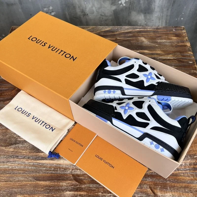 MultiPurpose Louis Vuitton Trainer Sneaker 30413