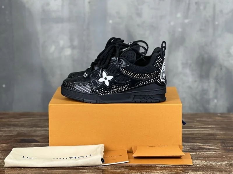 Louis Vuitton Trainer Sneaker WellDesigned 30412