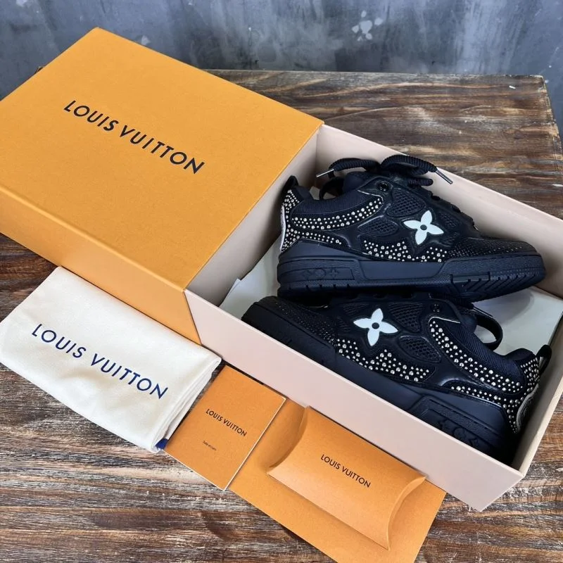 Louis Vuitton Trainer Sneaker WellDesigned 30412