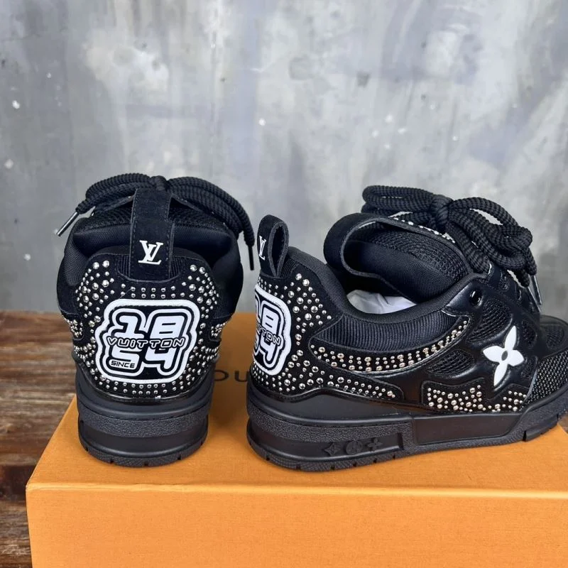 Louis Vuitton Trainer Sneaker WellDesigned 30412