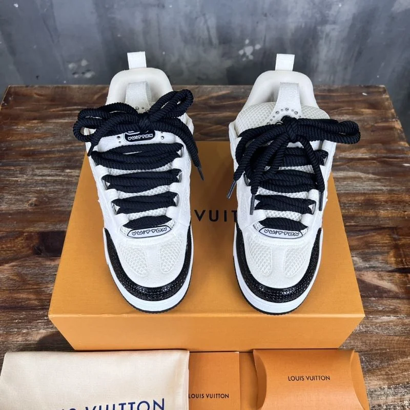 Louis Vuitton Trainer Sneaker Attractive 30425