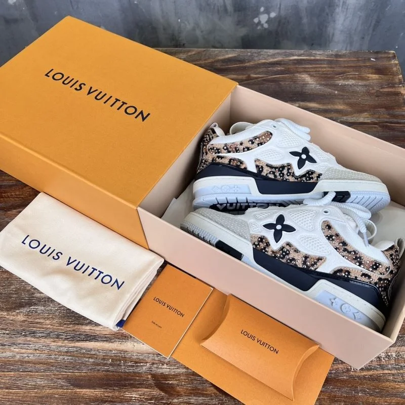 Louis Vuitton Trainer Sneaker Functional 30403
