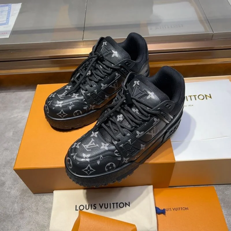 Louis Vuitton Trainer Sneaker UrbanStyle 30414