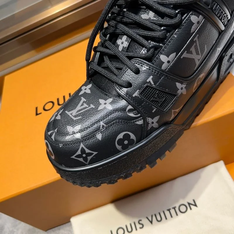 Louis Vuitton Trainer Sneaker UrbanStyle 30414