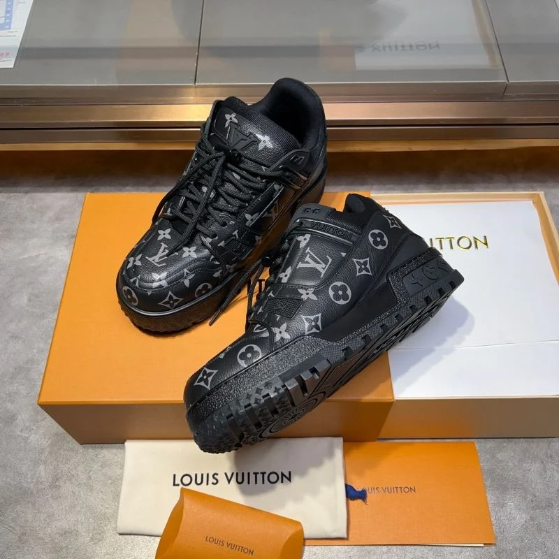 Louis Vuitton Trainer Sneaker UrbanStyle 30414