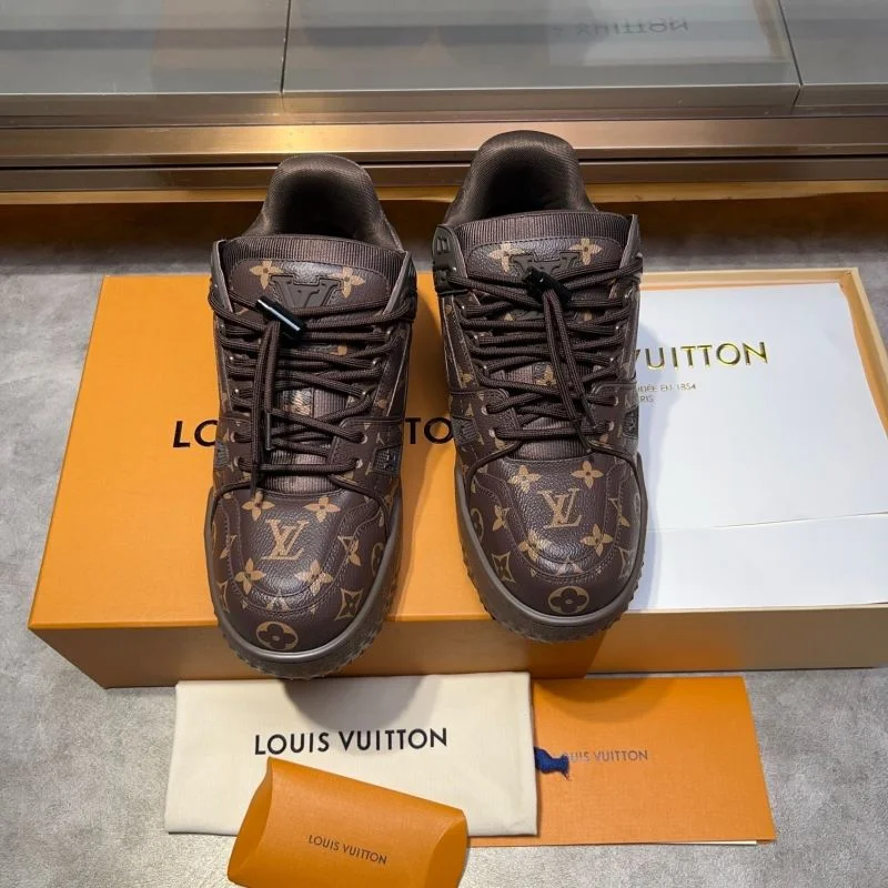 Popular Louis Vuitton Trainer Sneaker 30409