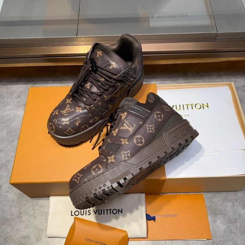 Popular Louis Vuitton Trainer Sneaker 30409
