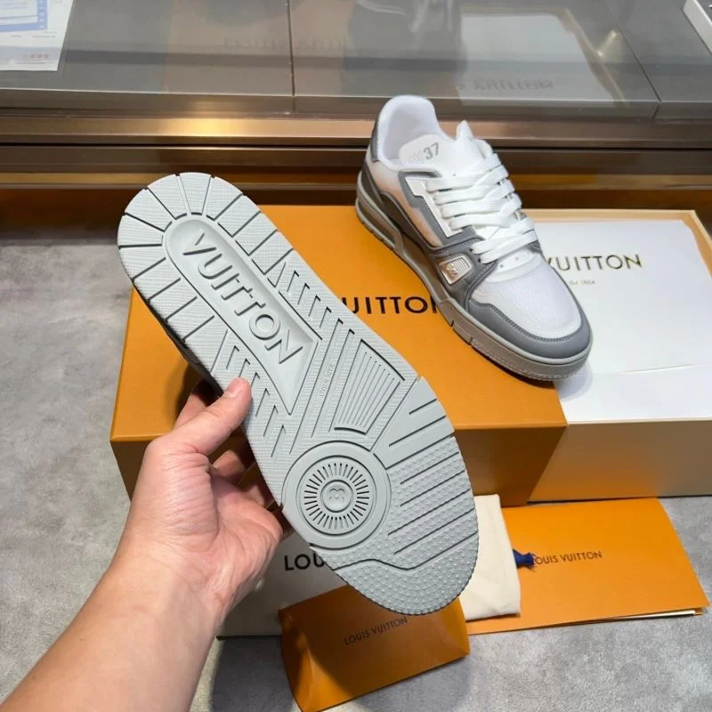 Louis Vuitton Trainer Sneaker Lightweight 30416