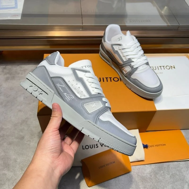 Louis Vuitton Trainer Sneaker Lightweight 30416