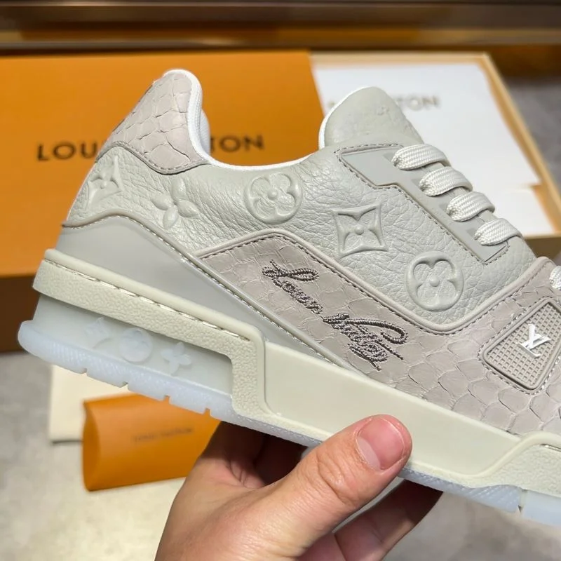 Louis Vuitton Trainer Sneaker SmartChoice 30421