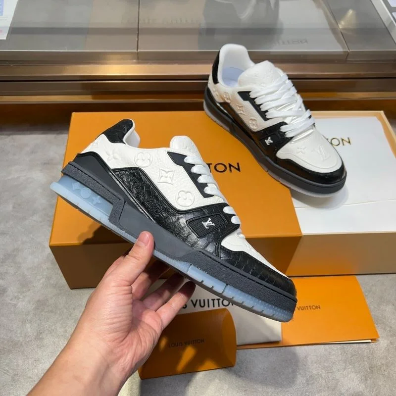 Louis Vuitton Trainer Sneaker Functional 30419