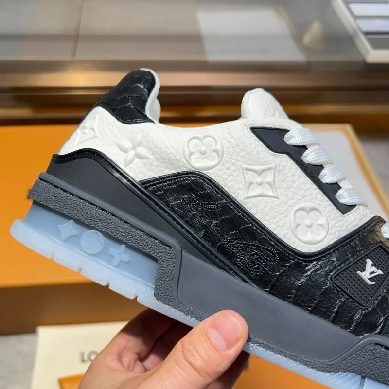Louis Vuitton Trainer Sneaker Functional 30419