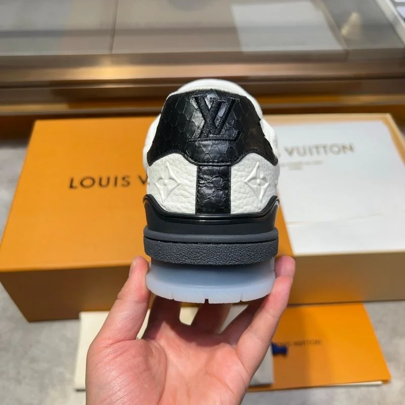 Louis Vuitton Trainer Sneaker Functional 30419