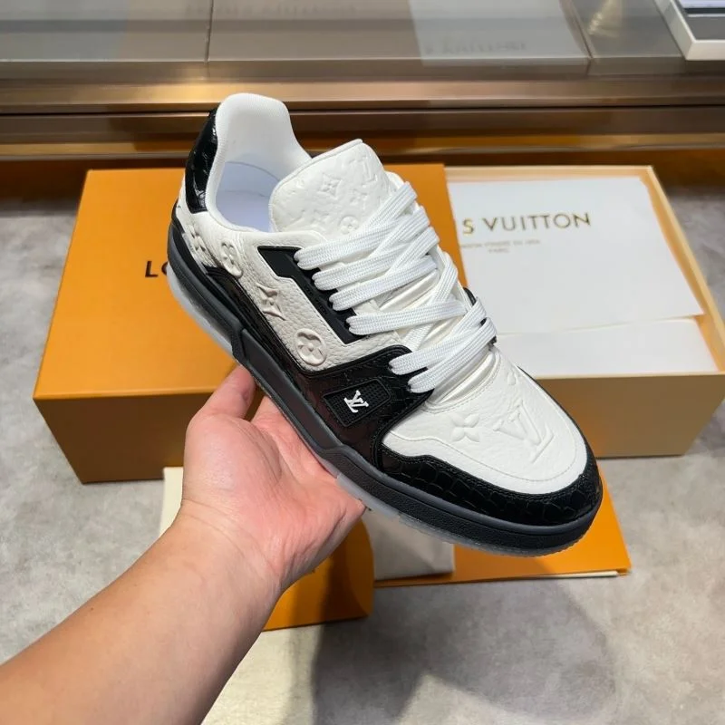 Louis Vuitton Trainer Sneaker Functional 30419
