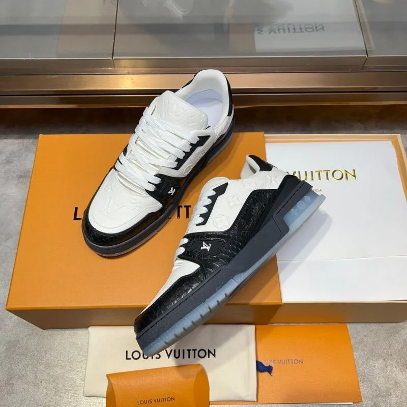 Louis Vuitton Trainer Sneaker Functional 30419