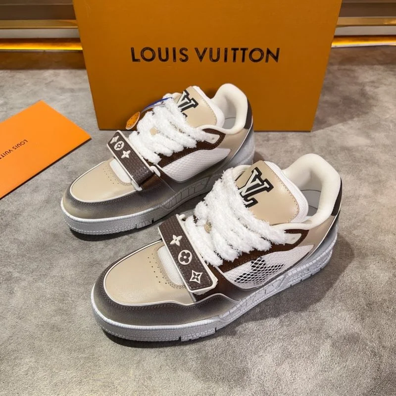 Louis Vuitton Trainer Sneaker DailyWear 30406