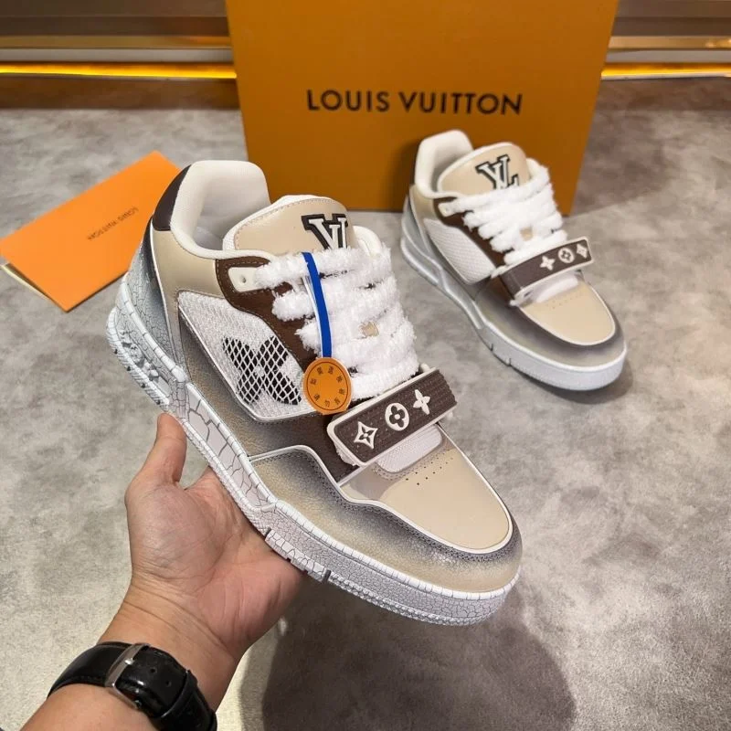 Louis Vuitton Trainer Sneaker DailyWear 30406