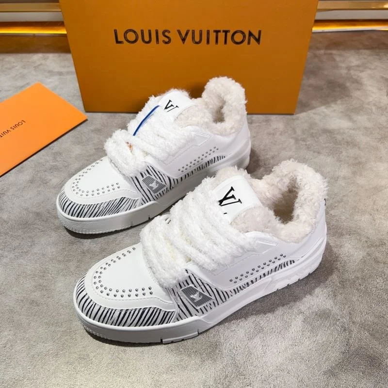 Effortless Louis Vuitton Trainer Sneaker 30394