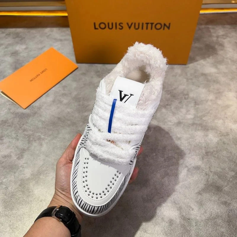 Effortless Louis Vuitton Trainer Sneaker 30394