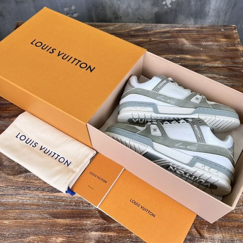 UrbanChic Louis Vuitton Trainer Sneaker 30389