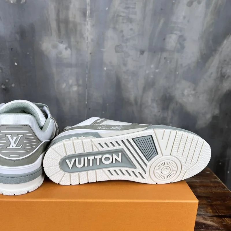 UrbanChic Louis Vuitton Trainer Sneaker 30389