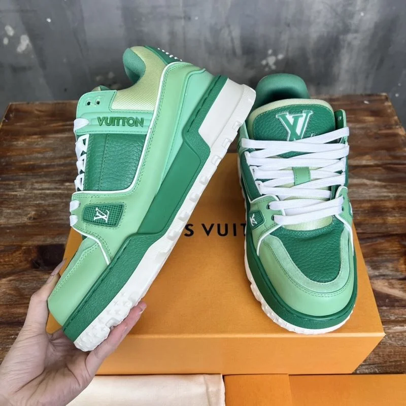 Louis Vuitton Trainer Sneaker FashionForward 30386