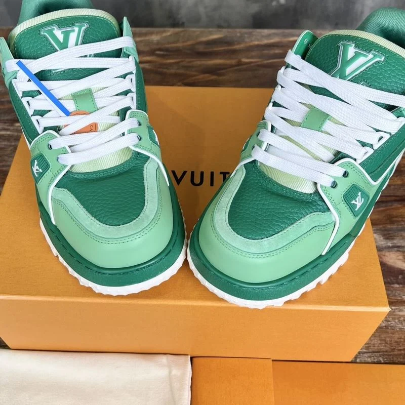 Louis Vuitton Trainer Sneaker FashionForward 30386