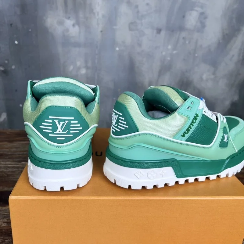 Louis Vuitton Trainer Sneaker FashionForward 30386